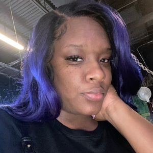 Meet your Posher, Demetria